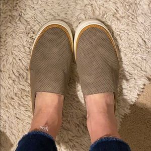Ccocci (from Vici) grey Slip on - size 6.5
